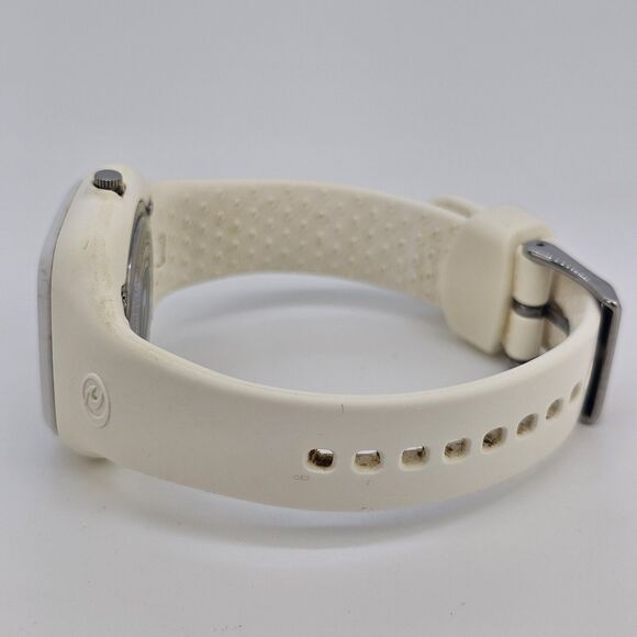 Rip Curl Women's Watch 34MM White Dial White Plastic Band Straps New Battery - Picture 9 of 16
